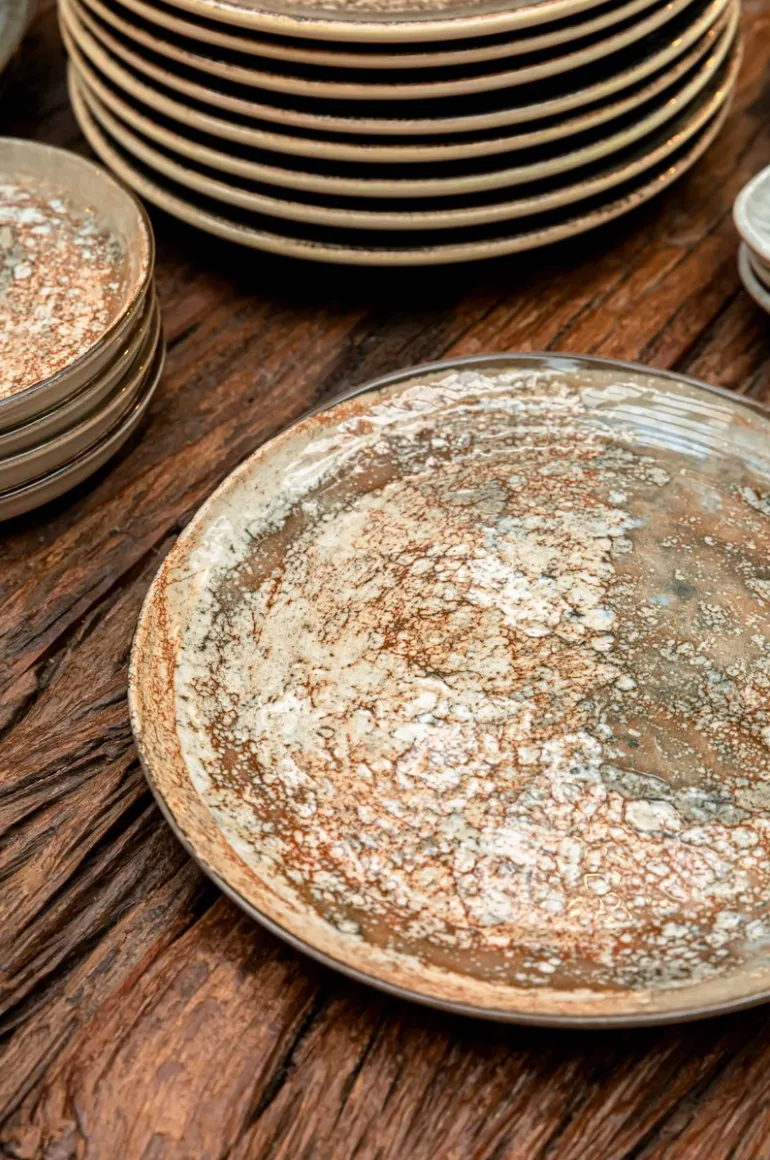 Light Moon Pebble Coupe Plate 25cm (Click & Collect)