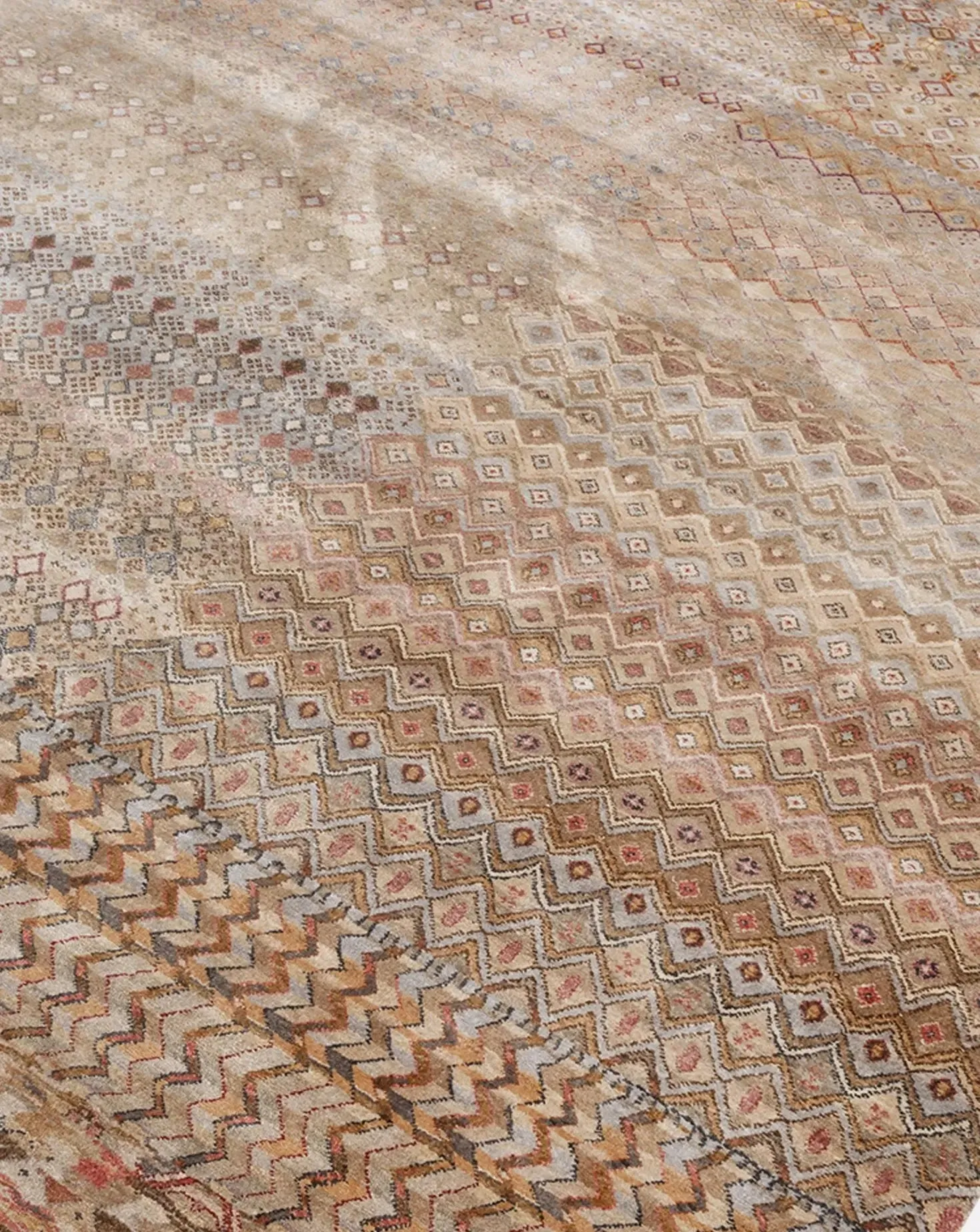 Manchaha Dark Ivory Rug