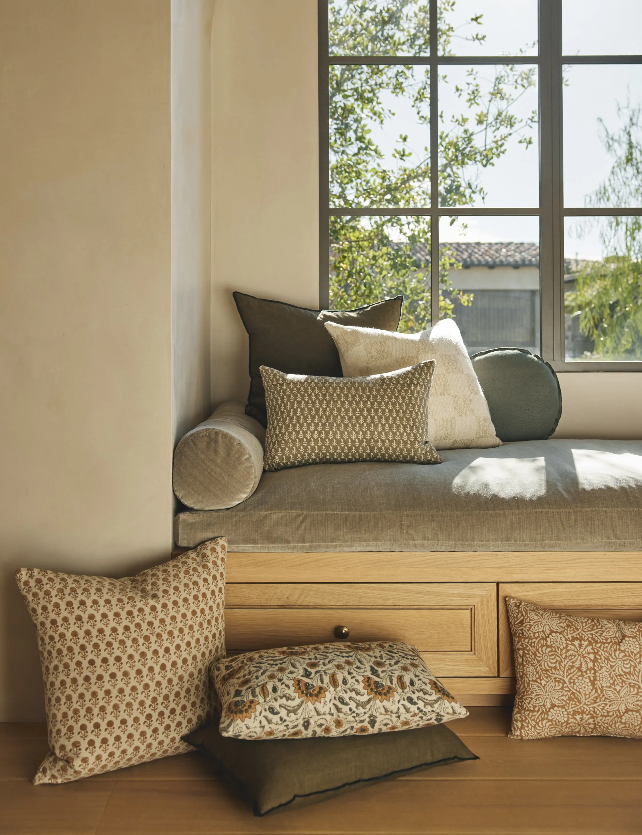 May Linen Pillow